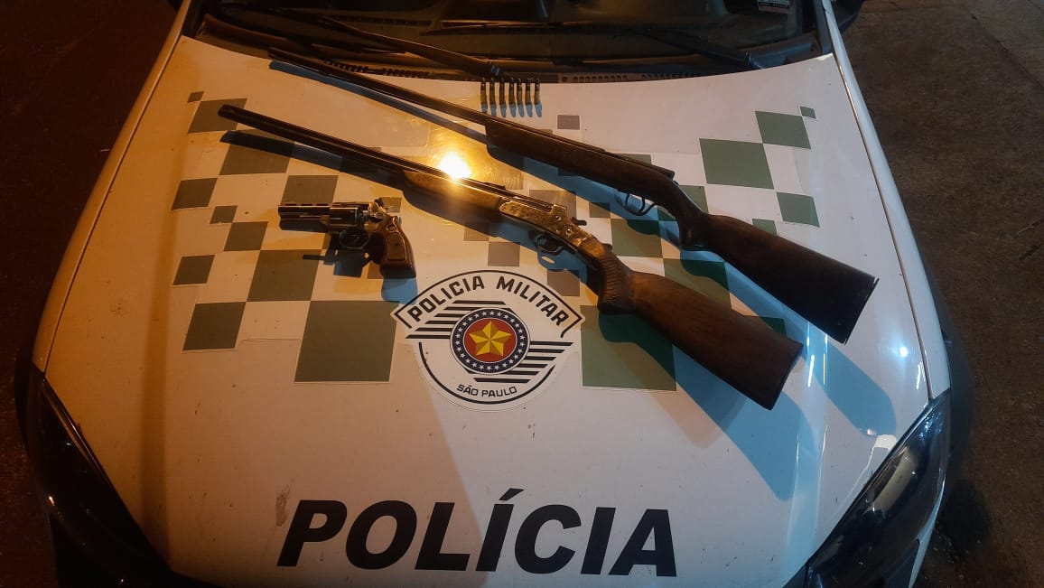 Foto 3 de 5 — Homem na posse de 3 armas é detido pela PM Ambiental em Boa Esperança do Sul